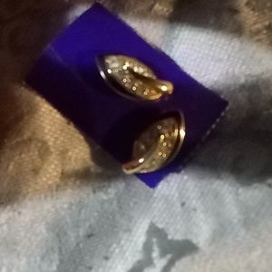 Vintage Trifari Earrings Gold Tone Enamel Crystals Pierced 11S